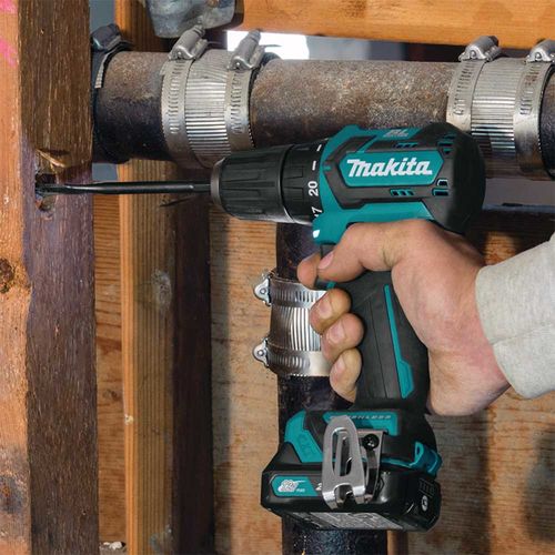 Makita 2.0Ah 12V max CXT Lithium-Ion Brushless Cordless 3/8" Driver-Drill Kit - FD07R1