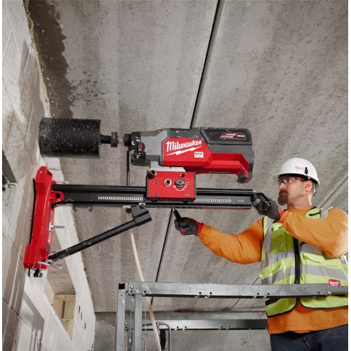 Milwaukee 2-1/2" Diamond Ultra Wet Core Bit with 1-1/4"-7 Thread and 16" Drilling Depth - 48-17-5025