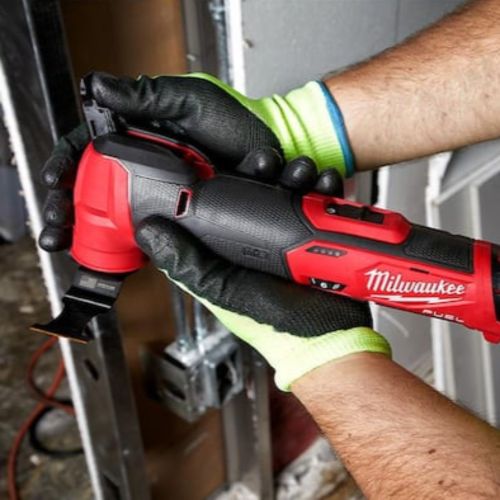 Milwaukee M12 FUEL Oscillating Multi-Tool with 3.9 Degrees, Variable Speed Dial and LED - 2526-20 