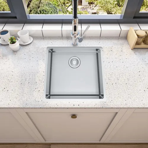 Franke Cube Center 19-1/2" x 17-3/4" Undermount Single-Bowl Kitchen Sink, Stainless Steel - CUX11019 (122.0627.661)