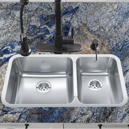 Franke Steel Queen 33" x 19" Undermount Double-Bowl Kitchen Sink, 60/40 Split, Stainless Steel, Satin/Silk - QCUA1933R-8N