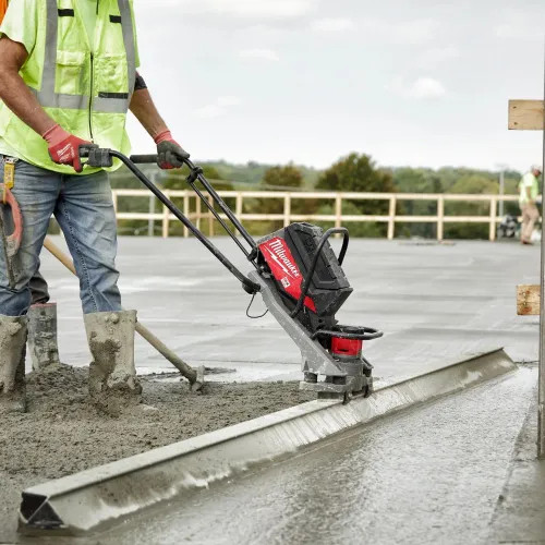 Milwaukee 12' Heavy Duty Screed Bar for MX FUEL Vibratory Screed - 48-38-2012