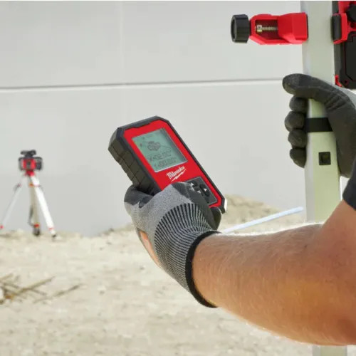 Milwaukee Red Exterior Dual Slope Rotary Laser Receiver - 3714 