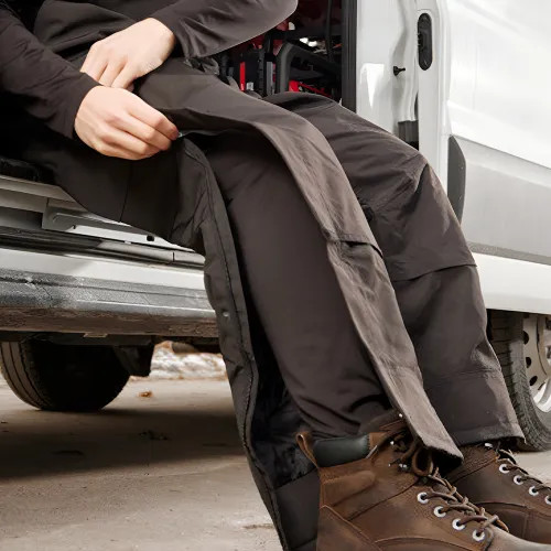 Milwaukee WORKSKIN Medium Black Baselayer Pants with Brushed Fleece Interior, Moisture-Wicking, 4-Way Stretch - 441B-M