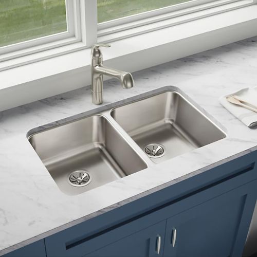 Elkay ELUH3118 Lustertone Classic 30-3/4" x 18-1/2" x 7-7/8" Equal Double Bowl Undermount Sink, Stainless